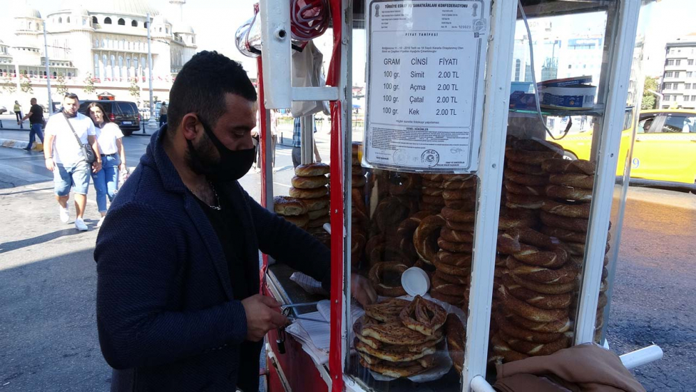 İBB'den tepki çeken hareket! Taksim ve İstiklal'deki simitçi tezgahları kaldırılıyor 2