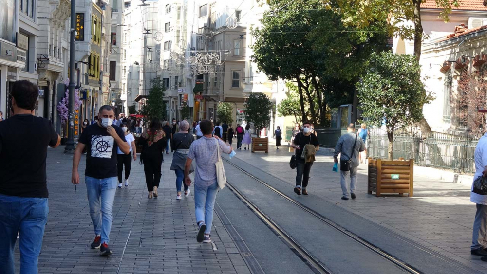 İBB'den tepki çeken hareket! Taksim ve İstiklal'deki simitçi tezgahları kaldırılıyor 4