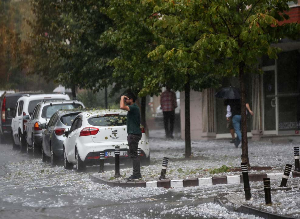 Perşembe ve cuma gününe dikkat! İstanbul için dolu ve hortum uyarısı! 19