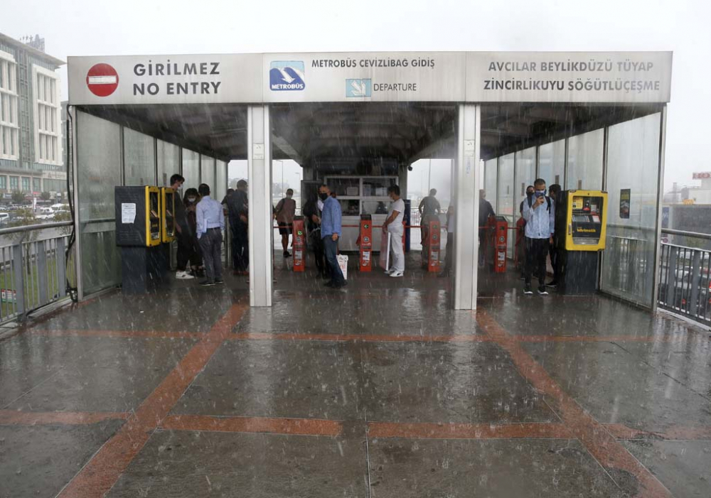 Perşembe ve cuma gününe dikkat! İstanbul için dolu ve hortum uyarısı! 21