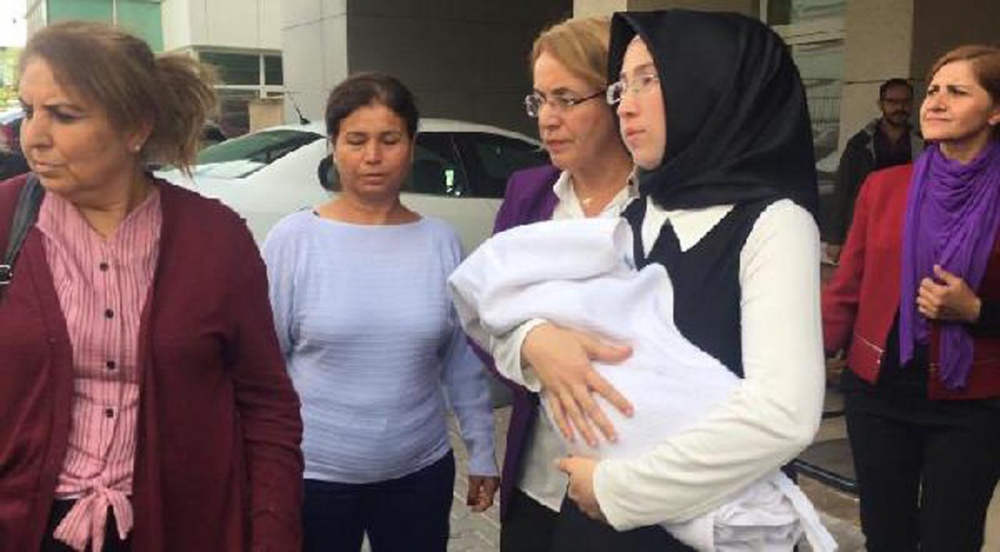 Doğum yapan eşini hastane odasında bıçakladı! 18,5 yıl hapis cezası aldı 2