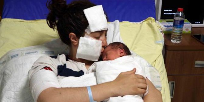 Doğum yapan eşini hastane odasında bıçakladı! 18,5 yıl hapis cezası aldı