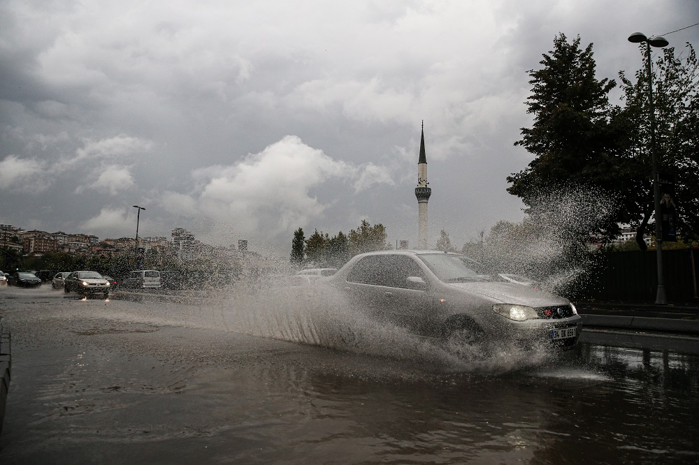 Meteoroloji İstanbul için uyarmıştı! İstanbul'da beklenen olmadı fakat... 1