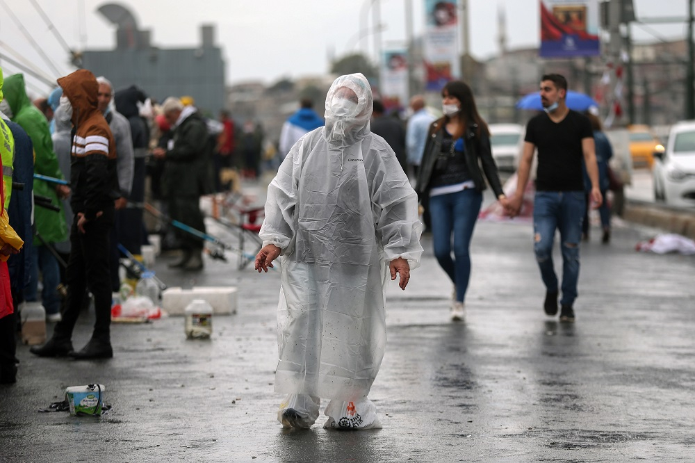 Meteoroloji İstanbul için uyarmıştı! İstanbul'da beklenen olmadı fakat... 12