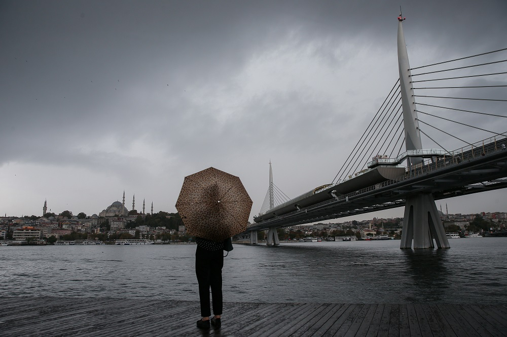 Meteoroloji İstanbul için uyarmıştı! İstanbul'da beklenen olmadı fakat... 9
