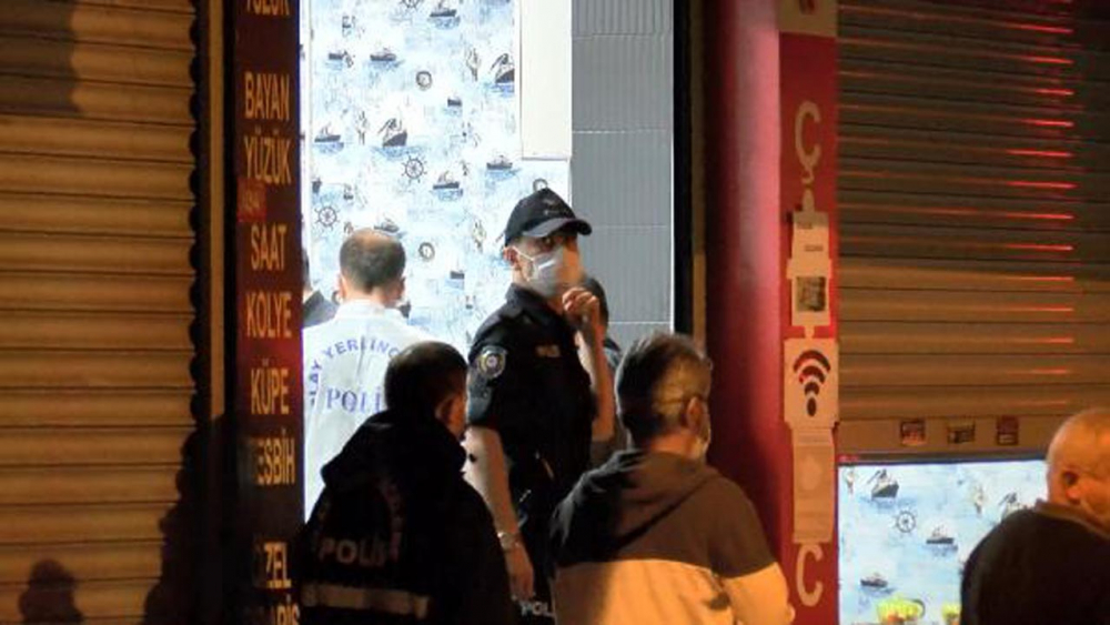Pendik'te kafeye silahlı saldırı düzenlendi: 1 kişi öldü, 3 kişi yaralandı 7