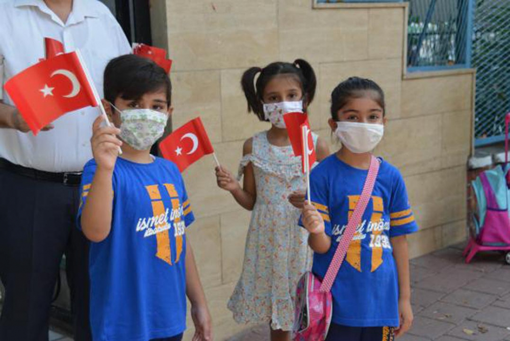 Bilim Kurulu Üyesi Gündüz uyardı: Okullarda düzensiz kalabalıklara dikkat! 7
