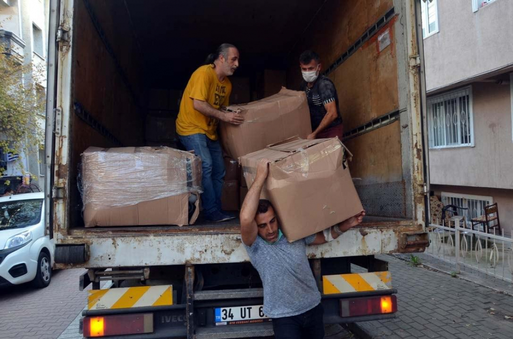 Uçakta unutulan eşyalar satışa çıkarıldı! 5