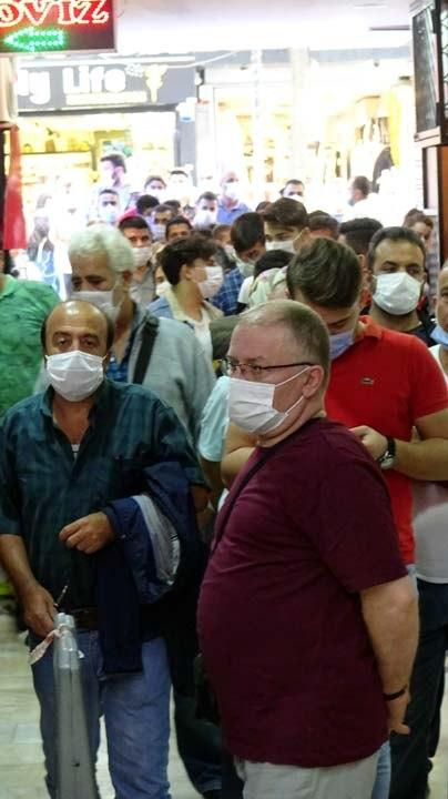 Uçakta unutulan eşyalar satışa çıkarıldı! 6