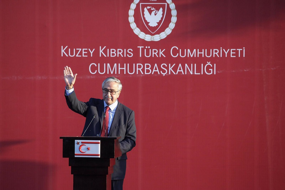 Ersin Tatar görevi devraldı! 2