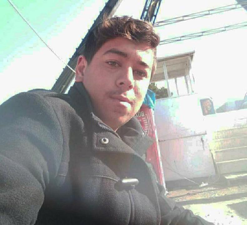 Henüz 17 yaşındaydı! Dut ağacına bağladığı iple intihar etti 1