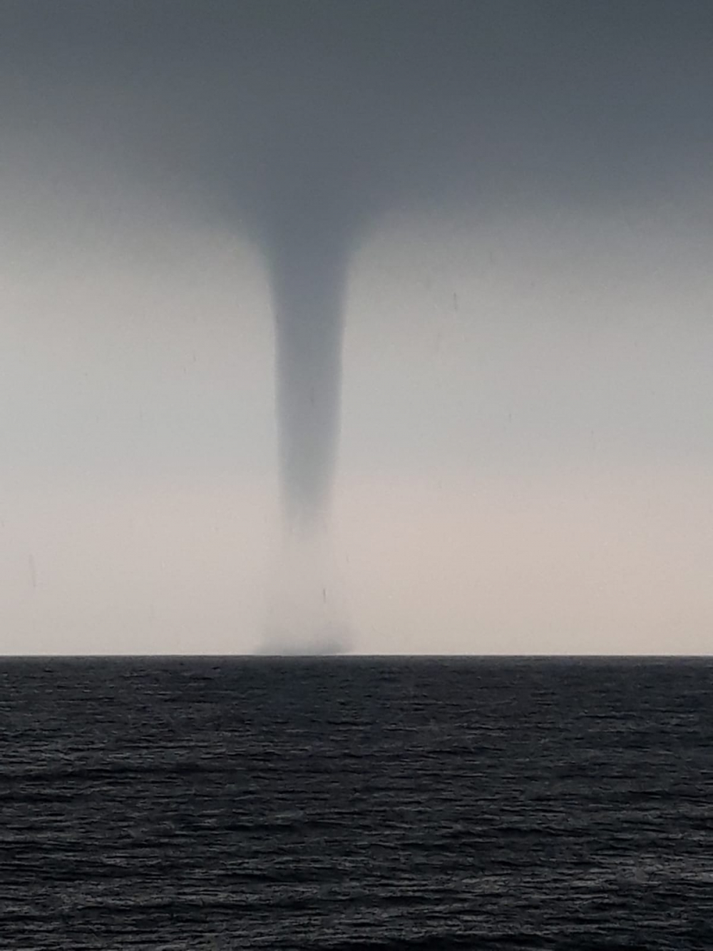 Meteorolojiden sert uyarı: İstanbul dahil birçok ilde dolu, hortum, sel uyarısı! 4