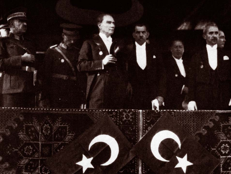 Atatürk, Cumhuriyet'in ilanını böyle anlattı! Cumhuriyet 97 yaşında... 1