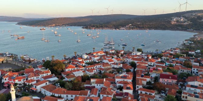 İzmir'deki depremden en çok o ilçe etkilenmişti! İşte Seferihisar'da son durum...