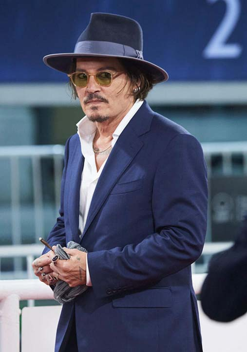 Johnny Depp, yeni filminin kadrosundan ayrıldı ! 4