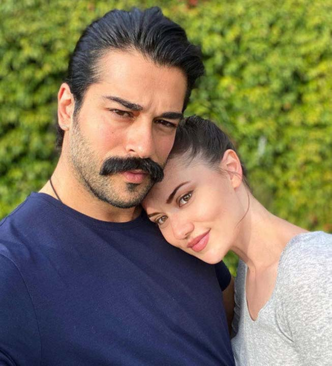 Burak Özçivit'ten eşi Fahriye Evcen'e romantik jest 4