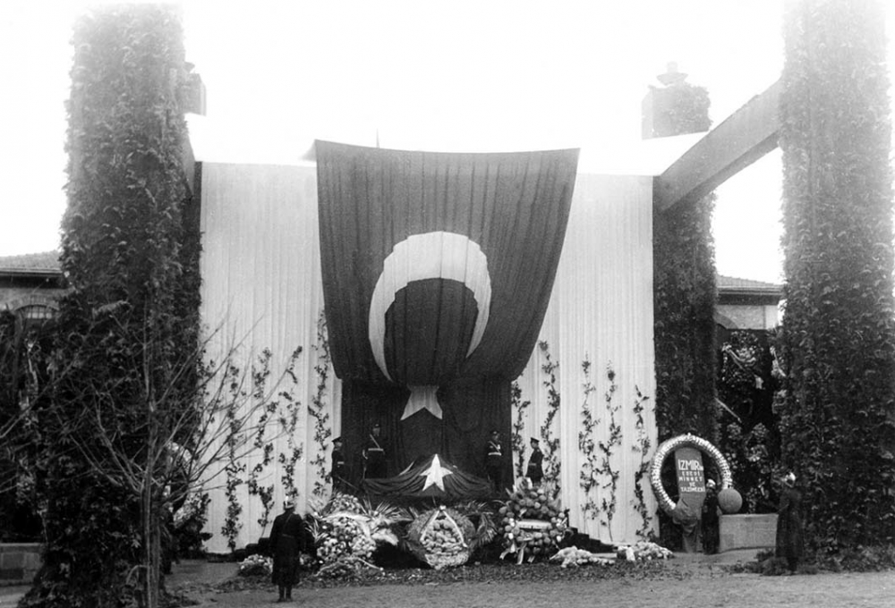 Mustafa Kemal Atatürk'ün cenaze törenlerinden ilk kez gün yüzüne çıkan fotoğrafları! 16