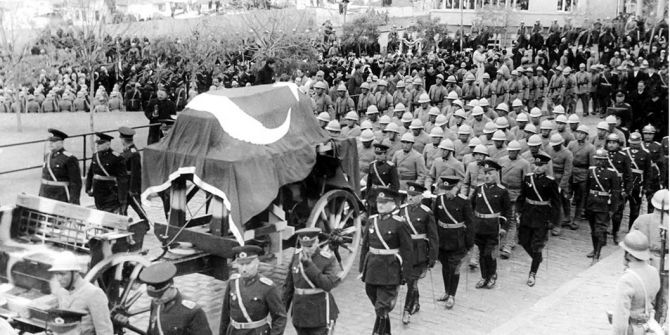 Mustafa Kemal Atatürk'ün cenaze törenlerinden ilk kez gün yüzüne çıkan fotoğrafları!