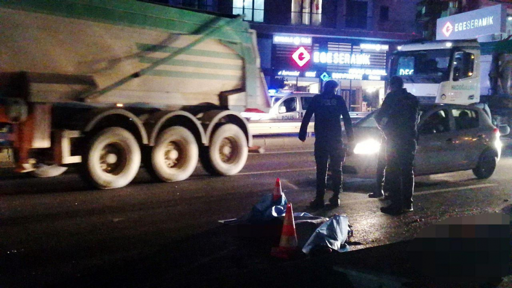 Kocaeli'nde korkunç kaza! 70 metre uzağa fırlayan kadının üzerinden 10 araç geçti 3