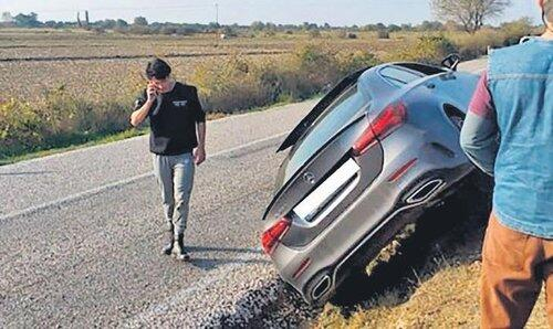 Kubilay Aka'ya trafik kazası şoku: Hız yapmayı severim dedi, şarampole yuvarlandı! 2