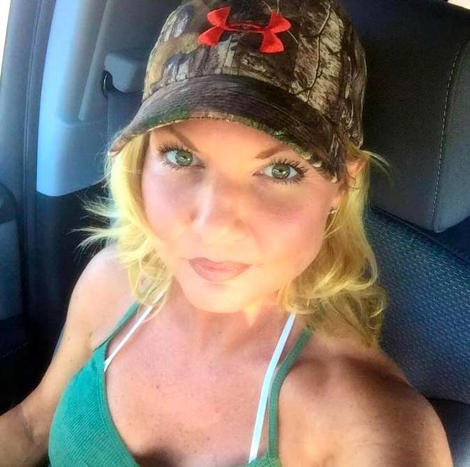 Soyunarak para kazanıyordu! Kocası içki şişesiyle öldürdü 11