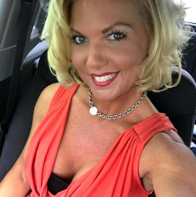 Soyunarak para kazanıyordu! Kocası içki şişesiyle öldürdü 17