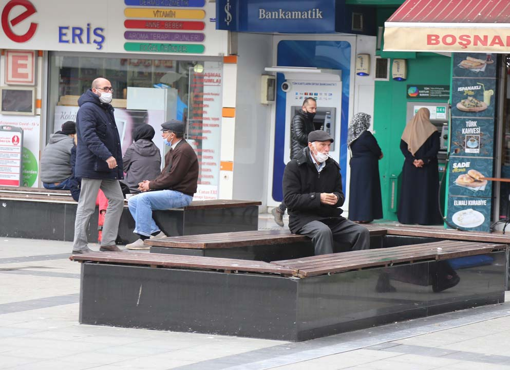 Sağlık Bakanı Koca özellikle uyarmıştı! Kocaeli'deki görüntüler pes dedirtti 11