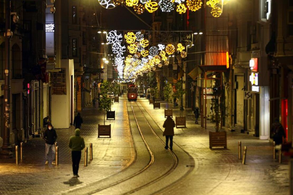 İstanbul'da çarpıcı araştırma: İstanbullular daha fazla denetim ve karantina istiyor 22