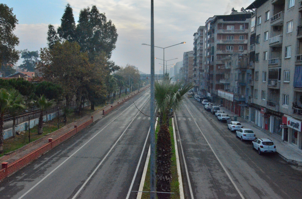 Sokağa çıkma yasağında meydanlar boş kaldı: İşte İzmir'in kalabalıktan uzak, eşsiz güzelliği 5