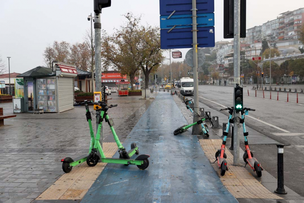 İstanbul'u hiç böyle görmediniz! Sessizlik kentin iliklerine işledi 4