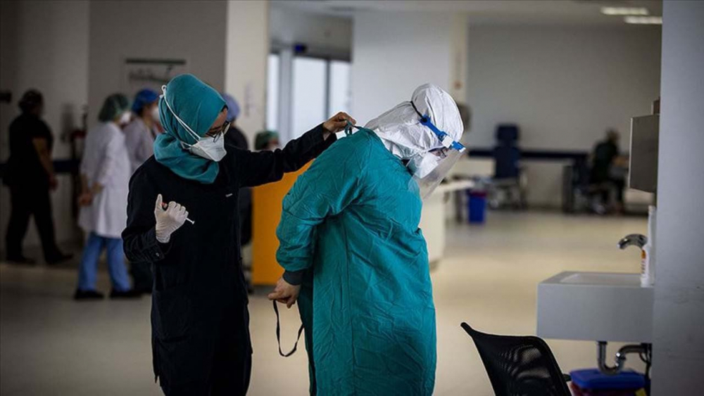 Bilim Kurulu üyesi Kara'dan normal hayata geçme açıklaması: Maskeleri atmak için ilk kez tarih verdi! 8