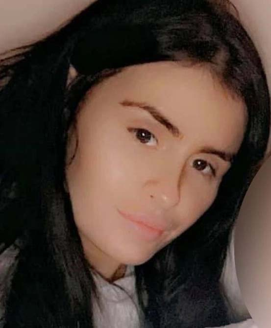 Sosyal medyada eşofman satan kadın erkek arkadaşını da müşterisine kaptırdı! 6