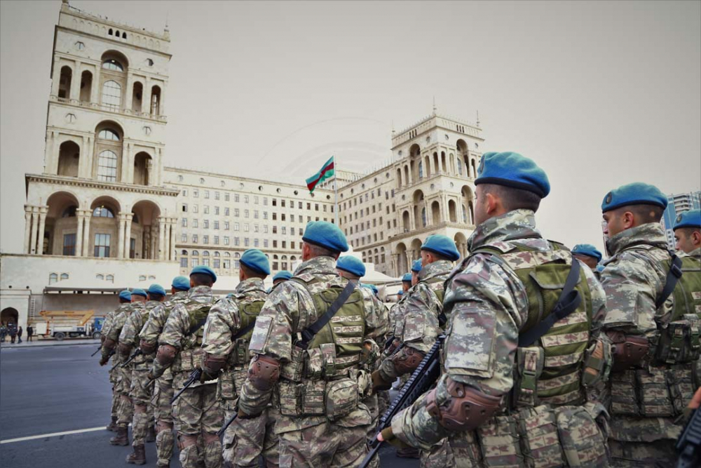 Bakü'de tarihi anlar! Azerbaycan'ın Ermenilere karşı zaferi böyle kutlandı... 19