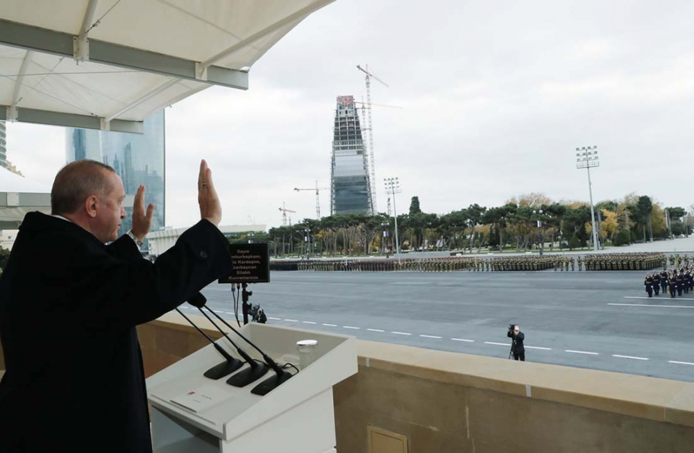 Bakü'de tarihi anlar! Azerbaycan'ın Ermenilere karşı zaferi böyle kutlandı... 2