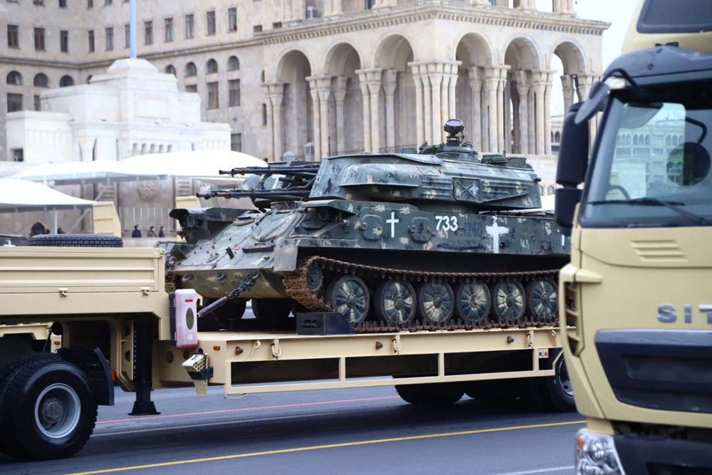 Bakü'de tarihi anlar! Azerbaycan'ın Ermenilere karşı zaferi böyle kutlandı... 22