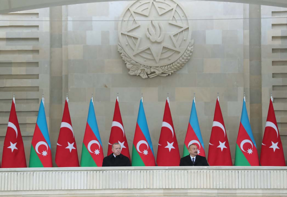 Bakü'de tarihi anlar! Azerbaycan'ın Ermenilere karşı zaferi böyle kutlandı... 9