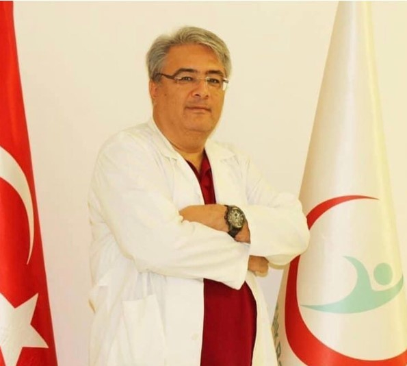 Koronavirüs tedavisi tamamlandıktan sonra rahatsızlanan doktor öldü! 1