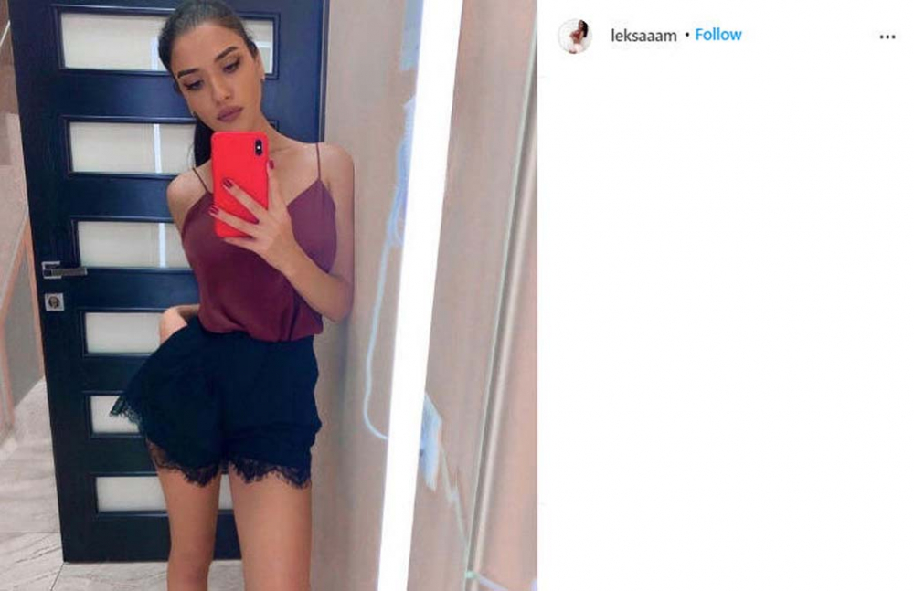 Dünyanın kanını donduran cinayet! Sosyal medya fenomeni öz annesinin kalbini söktü 14