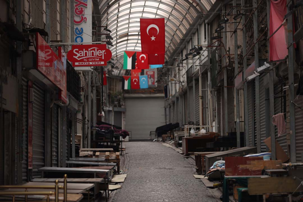 İstanbul'da kısıtlama sessizliği! 16 milyonluk şehir hayalet kente döndü 18