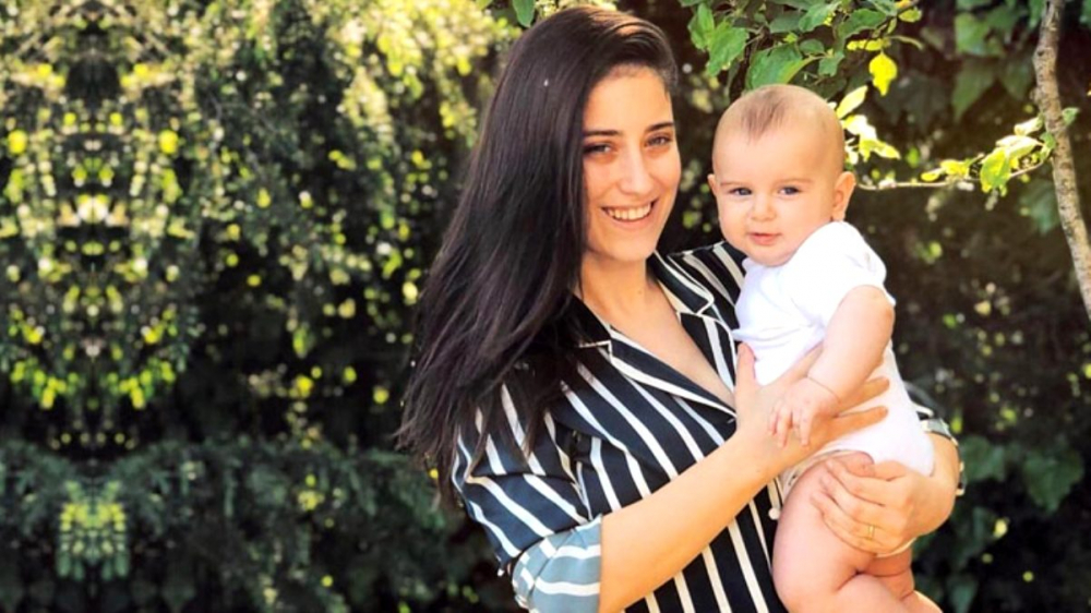 Güzel oyuncu Hazal Kaya yeni projesi için şan dersleri almaya başladı! 4