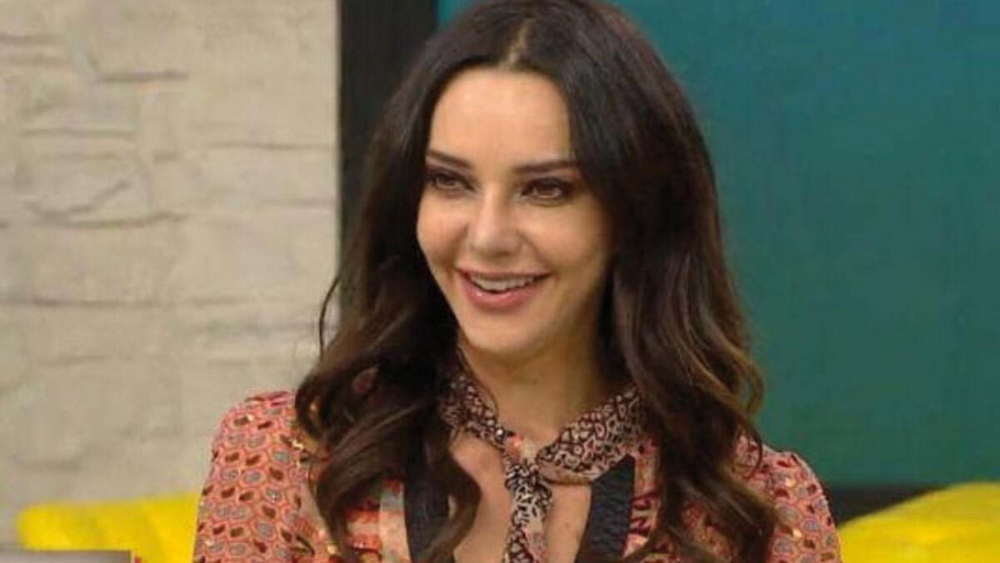 Hande Ataizi: Fazla Kıyafetlerim için ev tuttum! 1