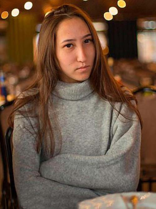 10 sokak köpeği, saldırdıkları genç kadını paramparça etti! 8