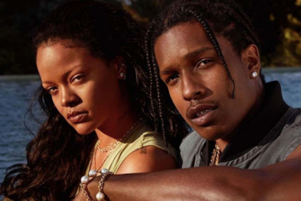 Rihanna ile ASAP Rocky aşkı tescillendi! Ele ele görüntülendiler 5