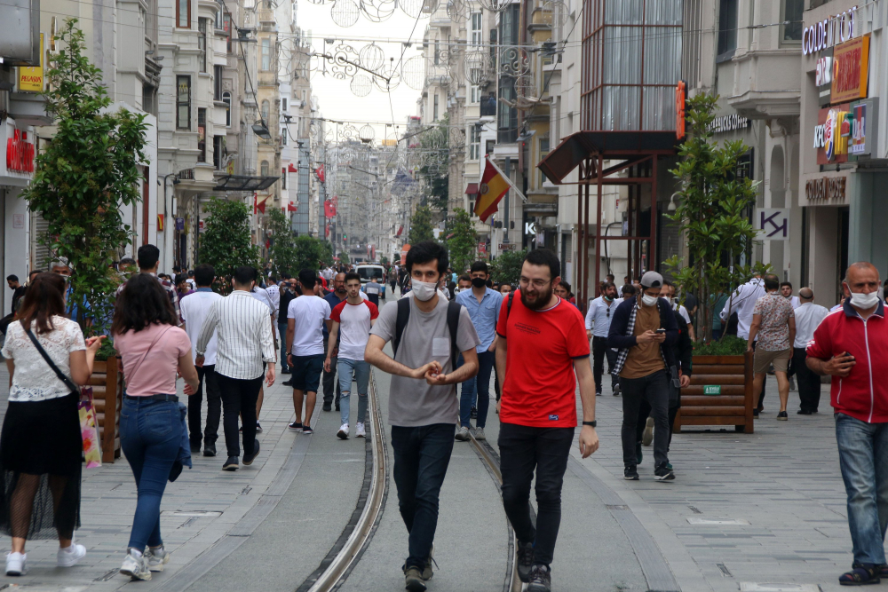 İstanbul için sevindiren korona verileri: Yüzde 60 oranında vaka düşüşü sağlandı 4