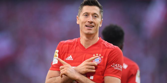 Lewandowski, Ronaldo ve Messi'yi geride bıraktı!