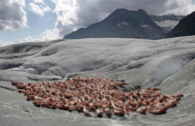 18 bin kişinin çıplak fotoğraflarını çeken çılgın fotoğrafçı Spencer Tunick'in eserleri görenleri şok ediyor! 9