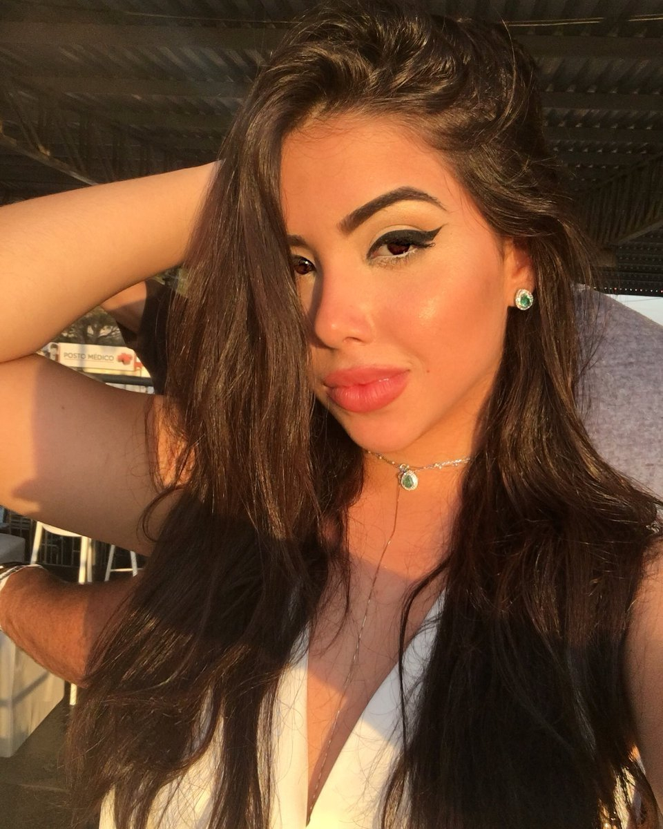 Neymar’ın koronavirüs partisi ülkeyi ayağa kaldırdı! Partiye katılan güzeller bir bir ifşa oldu... 22