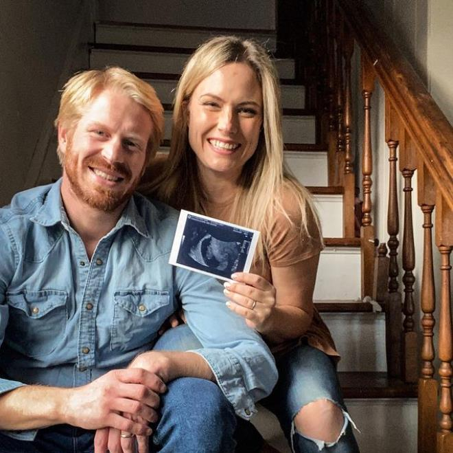 4 aylık hamile olan fenomen kahvaltı masasında can verdi! 1