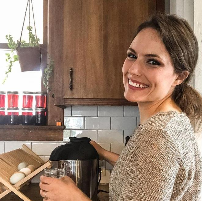 4 aylık hamile olan fenomen kahvaltı masasında can verdi! 11