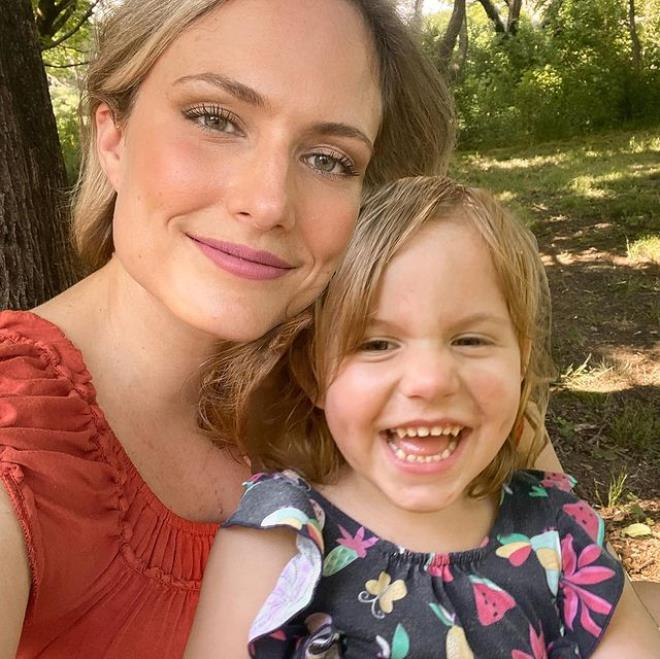 4 aylık hamile olan fenomen kahvaltı masasında can verdi! 5